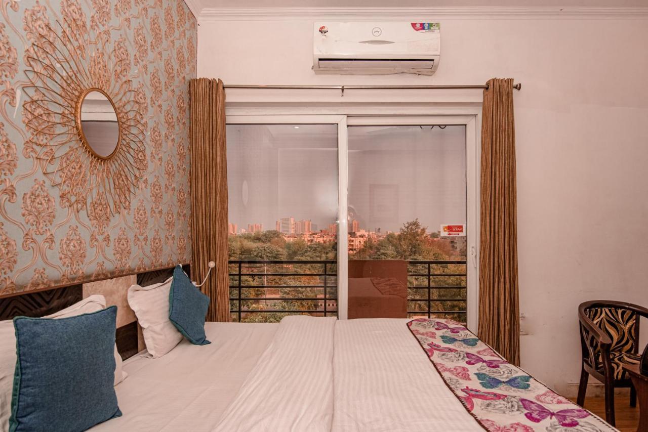 Instay - 46 Gurgaon Buitenkant foto