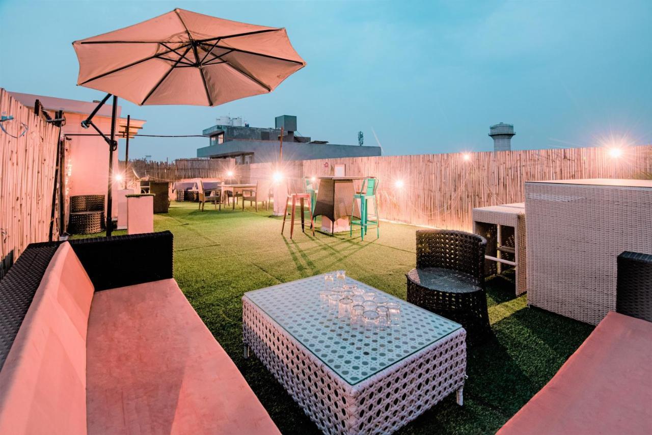 Instay - 46 Gurgaon Buitenkant foto